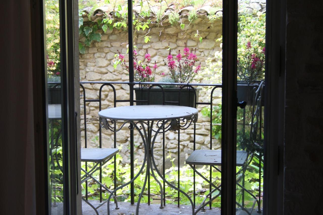 Le Patio Hotell Grignan Exteriör bild